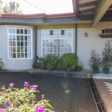 Hostel Bouganvilia Bed And Breakfast San Ramón 外观 照片